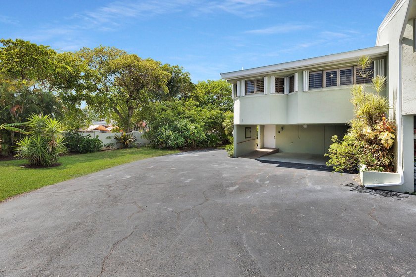 Key West Lifestyle awaits at this rare waterfront opportunity in - photo 48