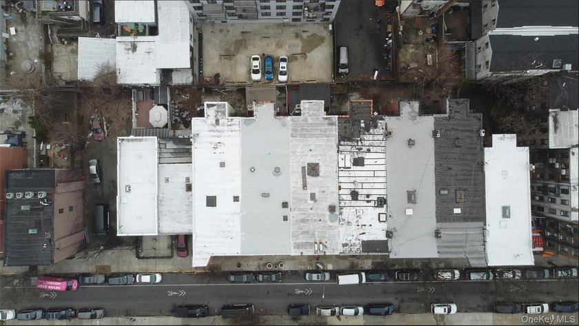 Excellent investment opportunity in the heart of Bushwick! This - photo 6