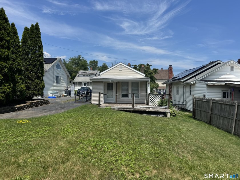 LOCATION, LOCATION, LOCATION! Just one block from Sea Bluff - photo 11