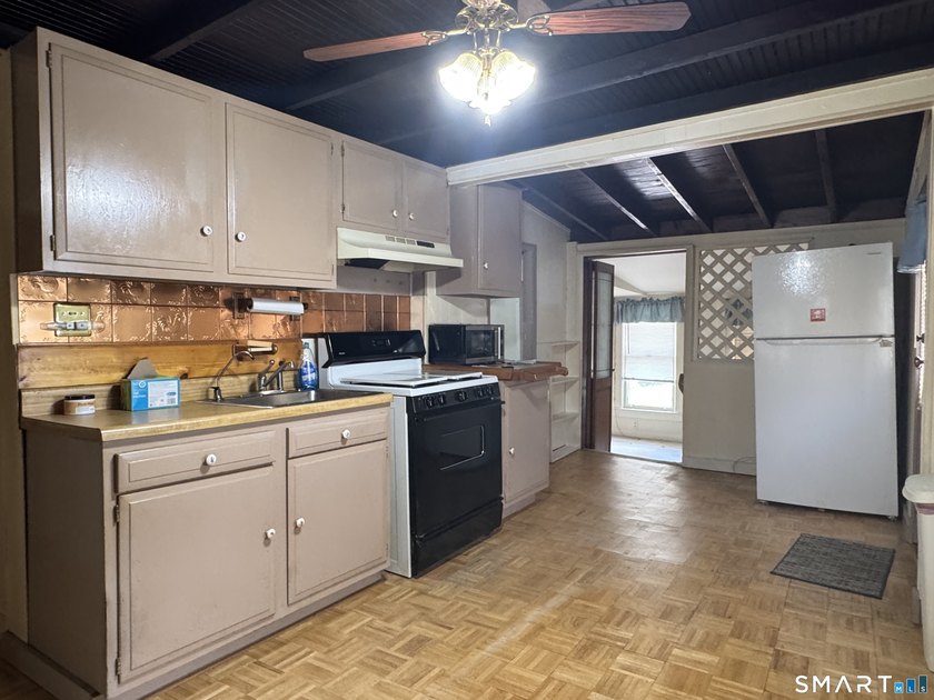 LOCATION, LOCATION, LOCATION! Just one block from Sea Bluff - photo 18