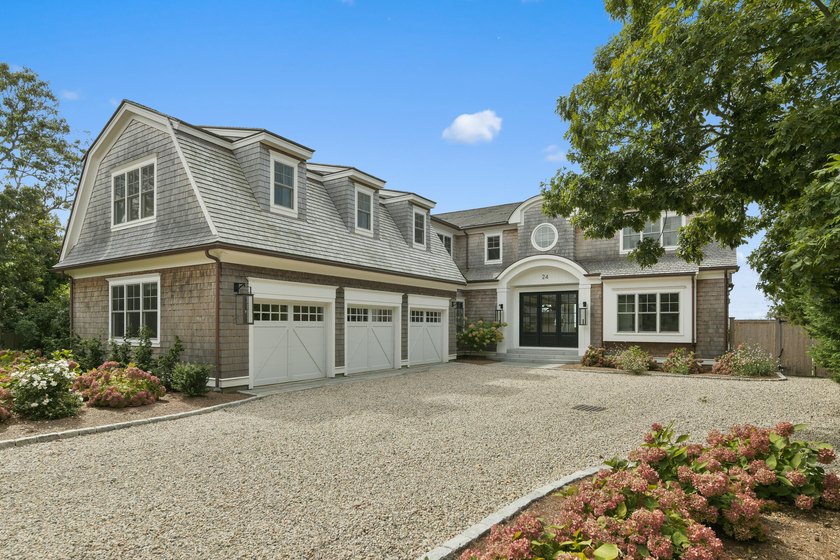 This stunning waterfront home is nestled within a coveted North - photo 3