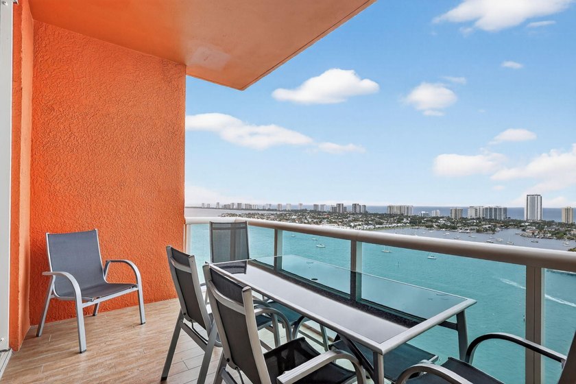 Rarely available penthouse residence at Marina Grande offering - photo 29