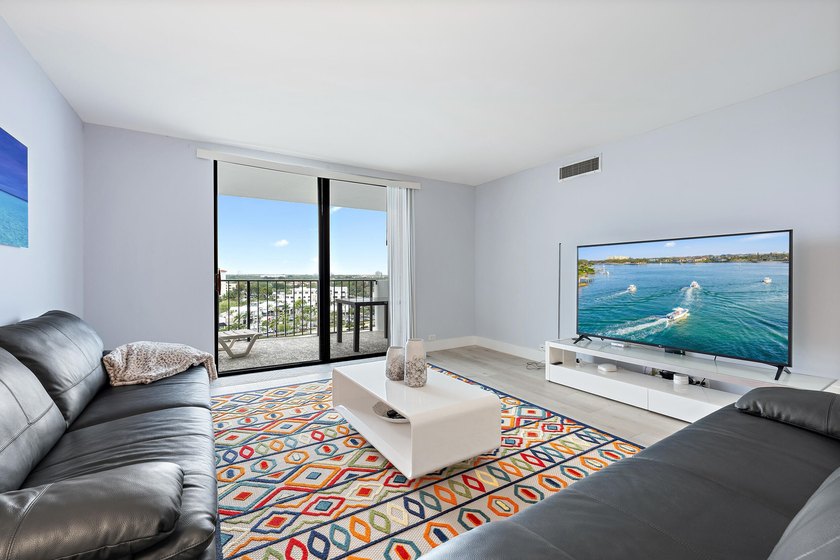 Experience exceptional waterfront living in the sought-after - photo 2