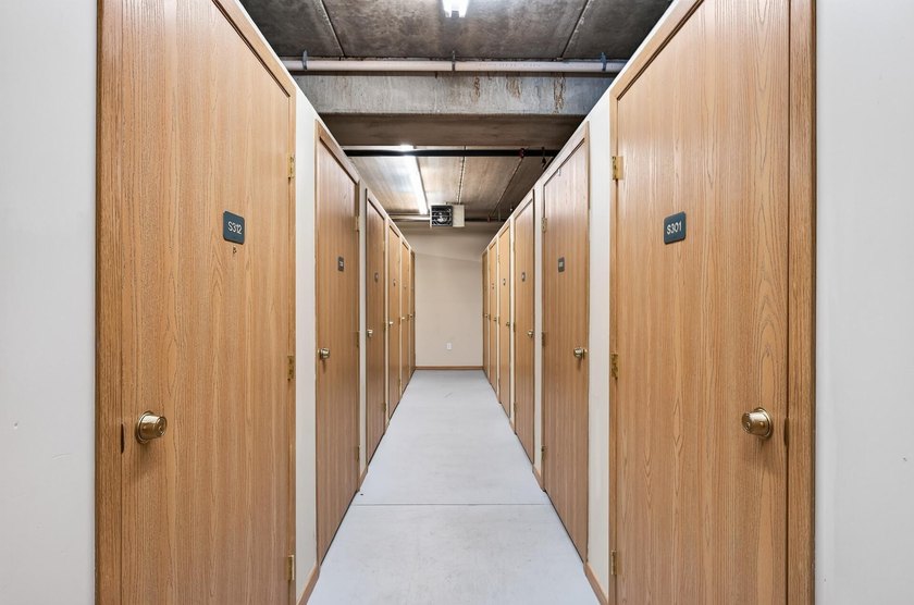55+ building (80% of units must be 55+, 20% open to any age - - photo 4