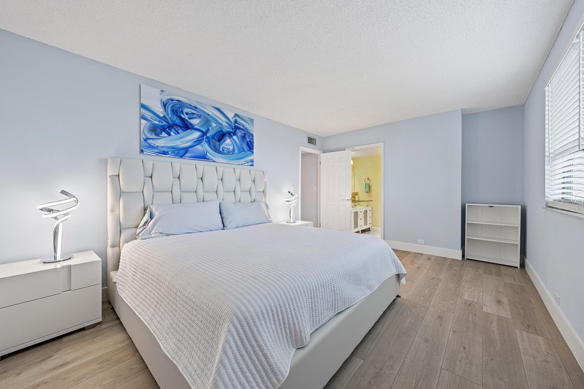 Experience exceptional waterfront living in the sought-after - photo 10