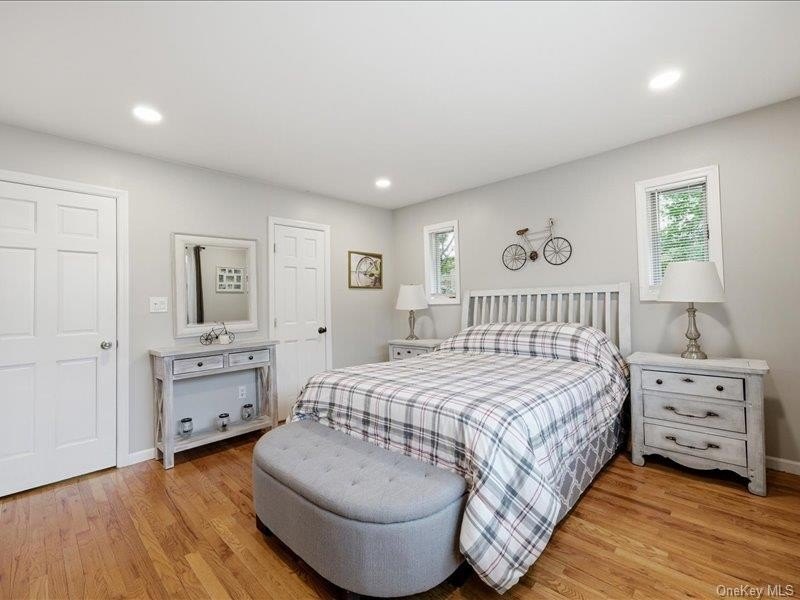 Welcome to this beautifully maintained three bedroom, 2 bath - photo 8