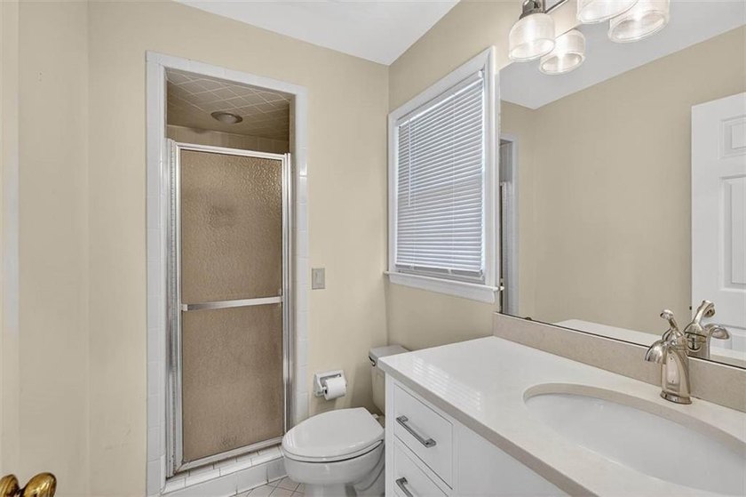 This is one of the most desirable locations and sought after - photo 27