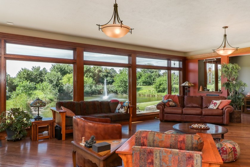 A property unlike any other in Mclean County- an all brick, 9 - photo 6