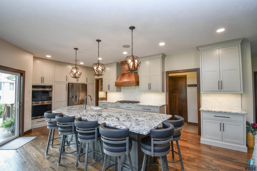 Escape the busy city life with this beautiful home, located just - photo 2