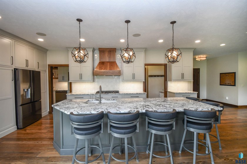 Escape the busy city life with this beautiful home, located just - photo 3