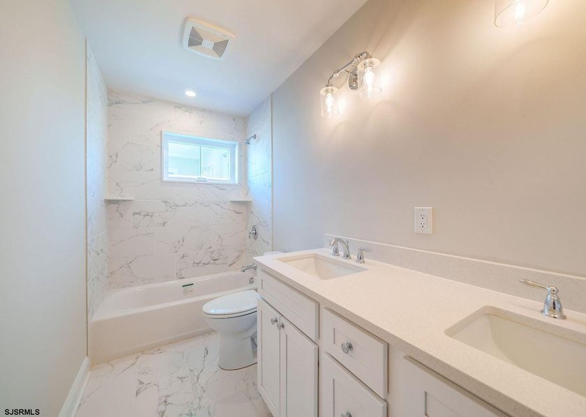 Stunning New Construction Goldcoast Home; well appointed - photo 10
