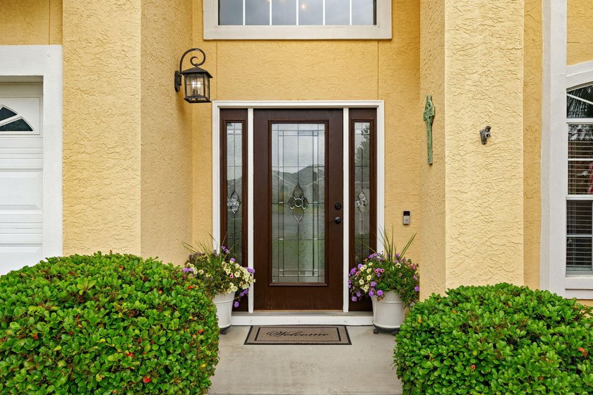 METICULOSULY Cared For, and one of the LOWEST PRICED per sq/ft - photo 3