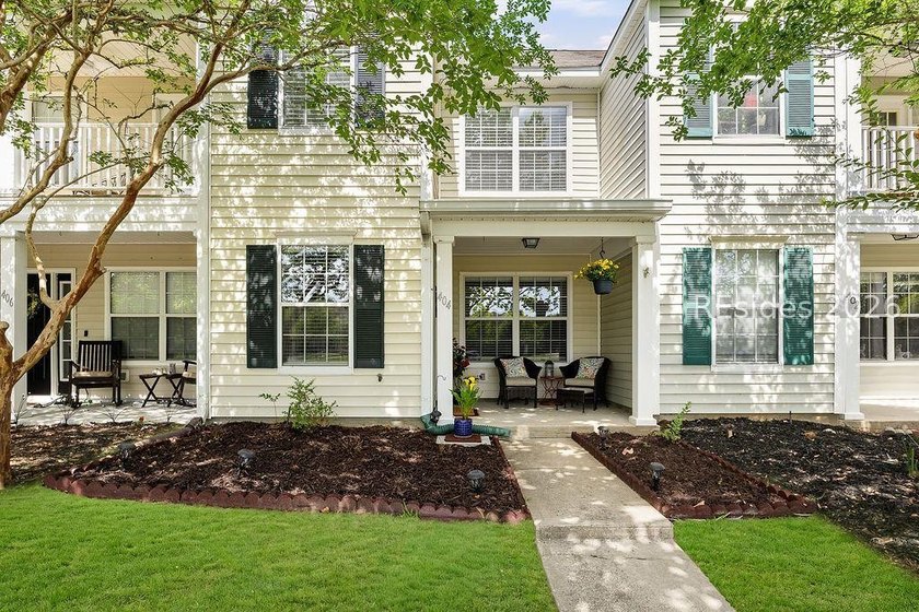 Welcome to 404 Park Side Way - a move-in ready 2-bedroom, 2 - photo 2