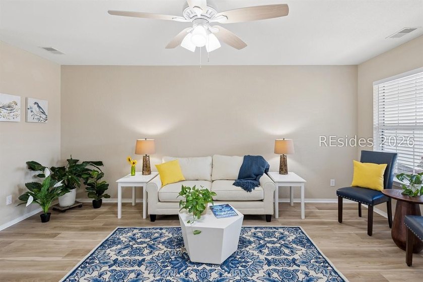 Welcome to 404 Park Side Way - a move-in ready 2-bedroom, 2 - photo 5