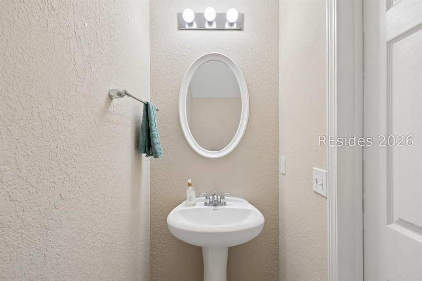 Welcome to 404 Park Side Way - a move-in ready 2-bedroom, 2 - photo 7