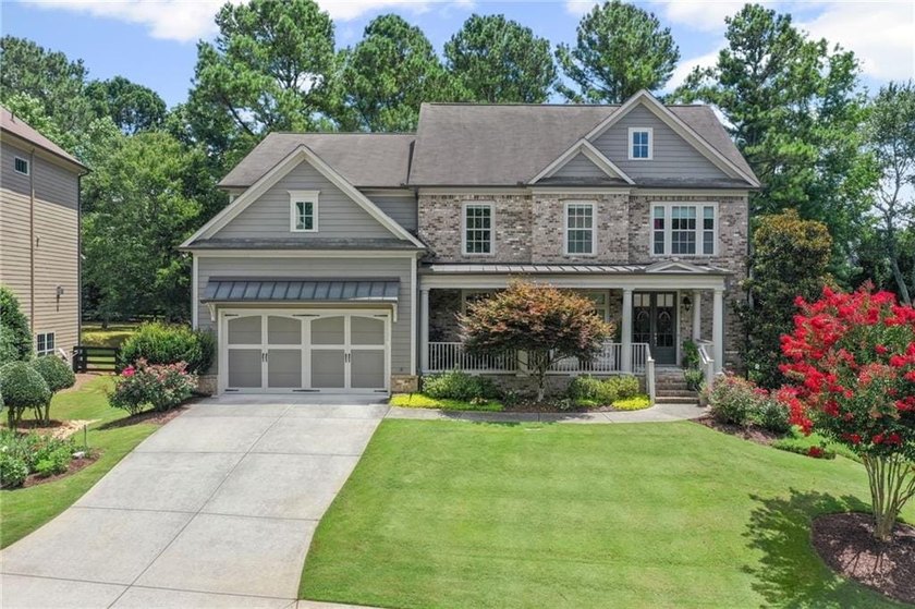 BEAUTIFUL OUTDOOR LIVING AND UPDATED KITCHEN &amp; OWNERS BATH IN - photo 37