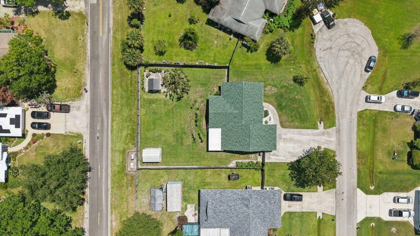 Welcome to 902 Egret Avenue in Fort Pierce! Tucked away on a - photo 50