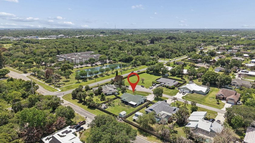 Welcome to 902 Egret Avenue in Fort Pierce! Tucked away on a - photo 55