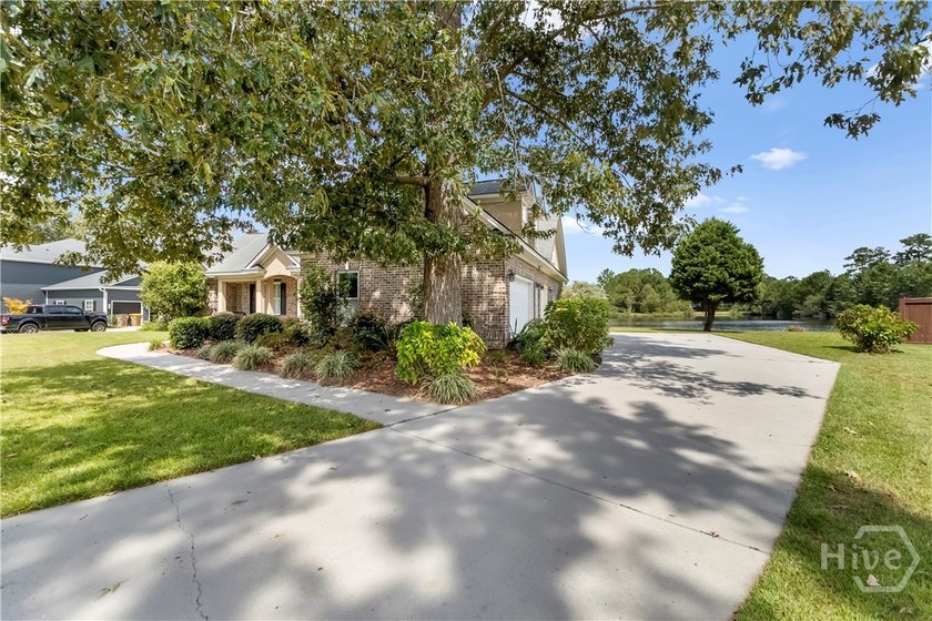 MOTIVATED SELLER! Wake up to peaceful lake views and enjoy the - photo 14