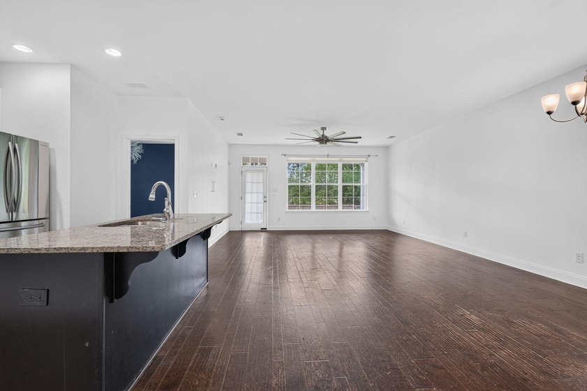 Welcome to 251 Palmetto Walk Drive, a beautifully maintained - photo 15