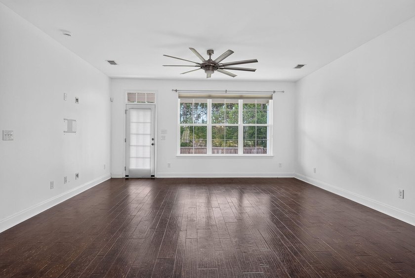 Welcome to 251 Palmetto Walk Drive, a beautifully maintained - photo 19