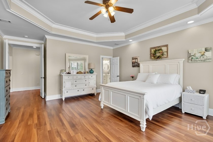 MOTIVATED SELLER! Wake up to peaceful lake views and enjoy the - photo 32