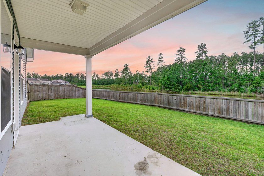 Welcome to 251 Palmetto Walk Drive, a beautifully maintained - photo 37