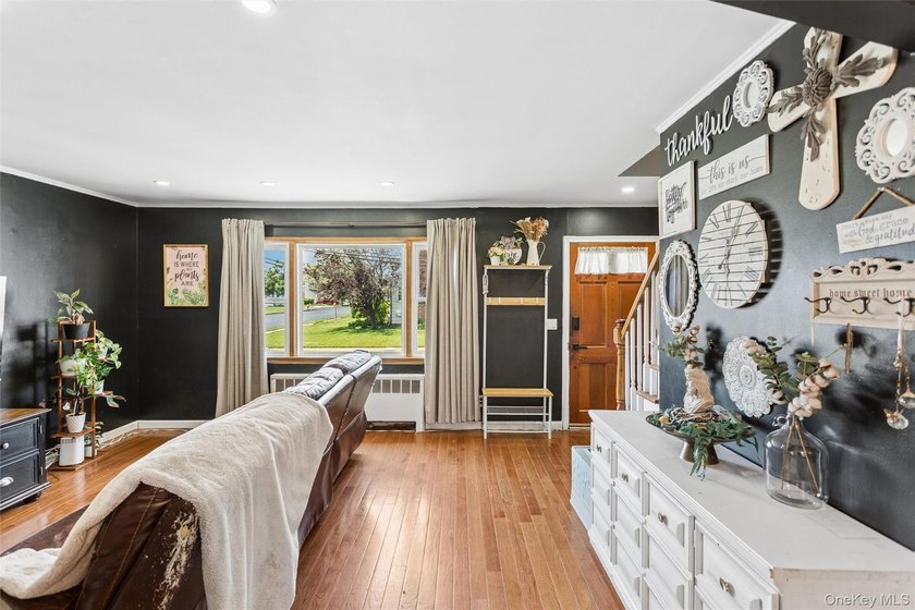 Welcome to 2877 Calvin, a classic cape style residence nestled - photo 8