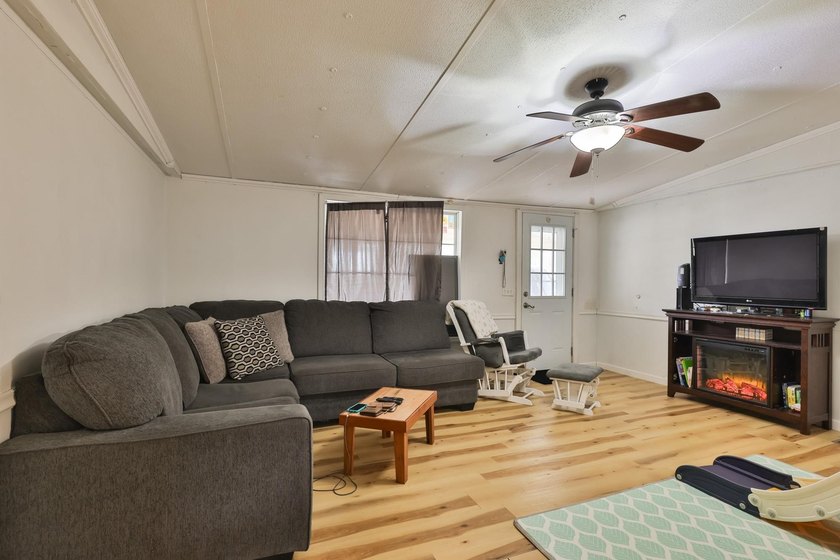 BACK ON THE MARKET AT NO FAULT OF THE SELLERS!!! Welcome home to - photo 6