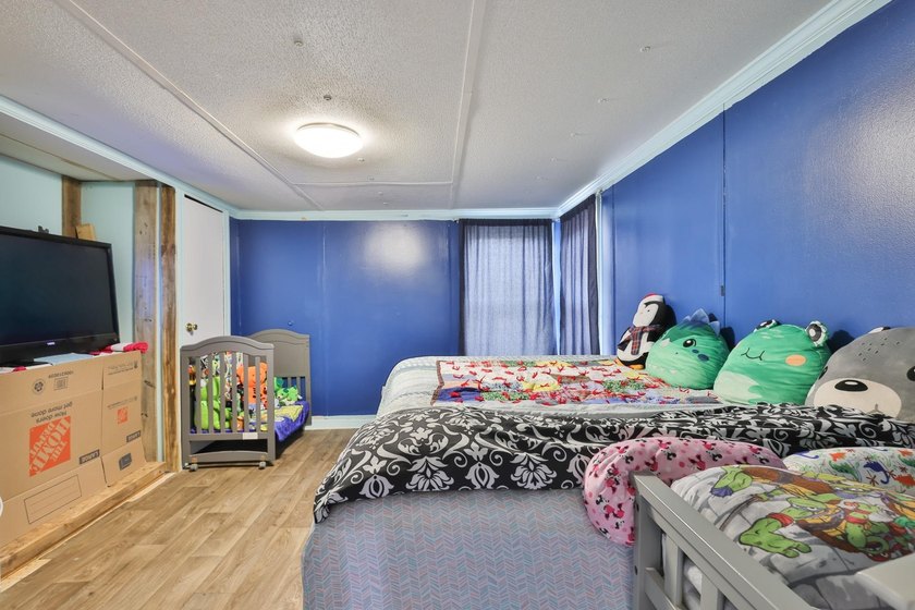 BACK ON THE MARKET AT NO FAULT OF THE SELLERS!!! Welcome home to - photo 9