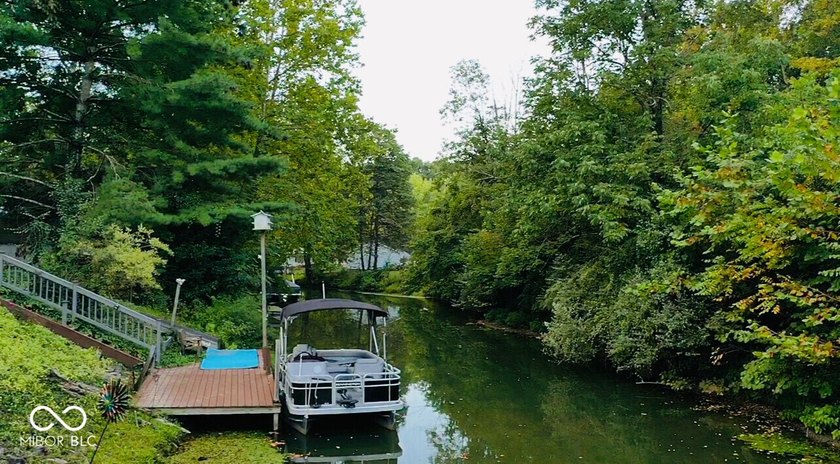 Lake Living on Lake LaSalle in Beautiful Brown County. Enter - photo 21