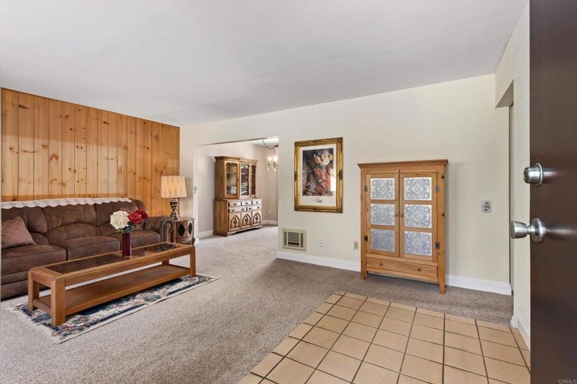 Welcome to this well-kept 2-bedroom, 2 full bath condo with 894 - photo 5