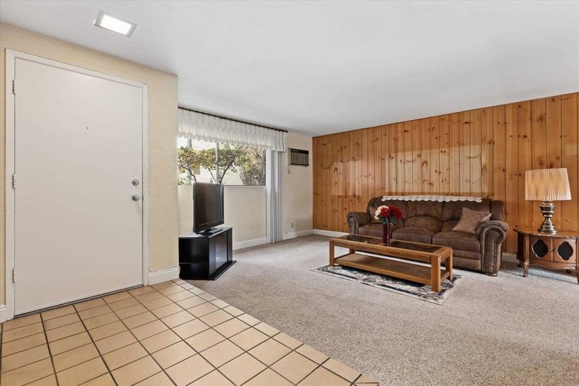 Welcome to this well-kept 2-bedroom, 2 full bath condo with 894 - photo 6