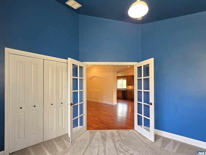 Contemporary single-level 3br, 2ba, plus office/den home in - photo 13