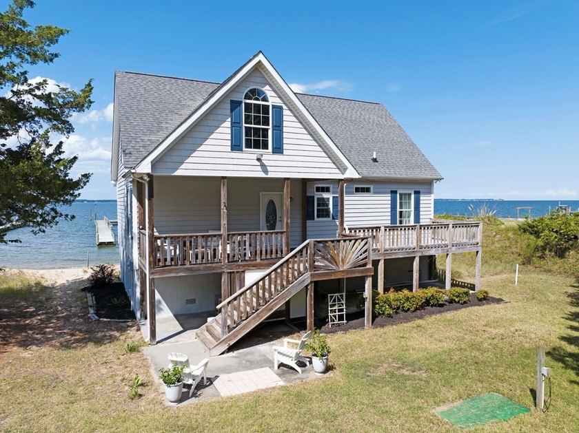 Some properties are about the house. This one is about the beach - photo 22