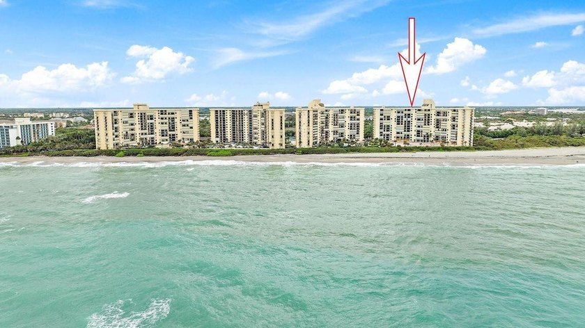 With The Most Amazing Water Views &amp; Amenities of a Luxury - photo 7