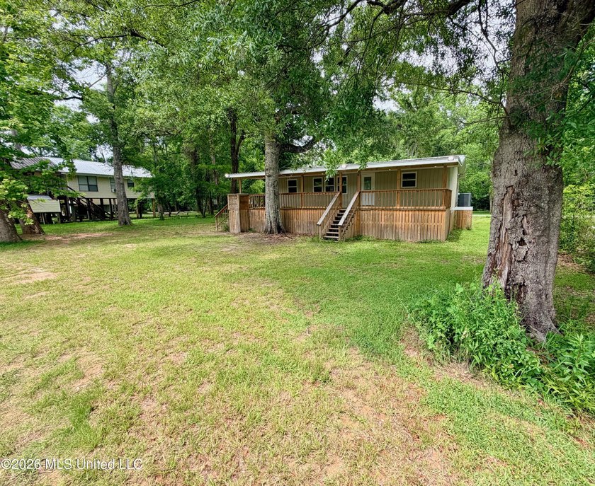 Riverfront Retreat With Panoramic Views, Sandbar Access &amp; Boat - photo 42