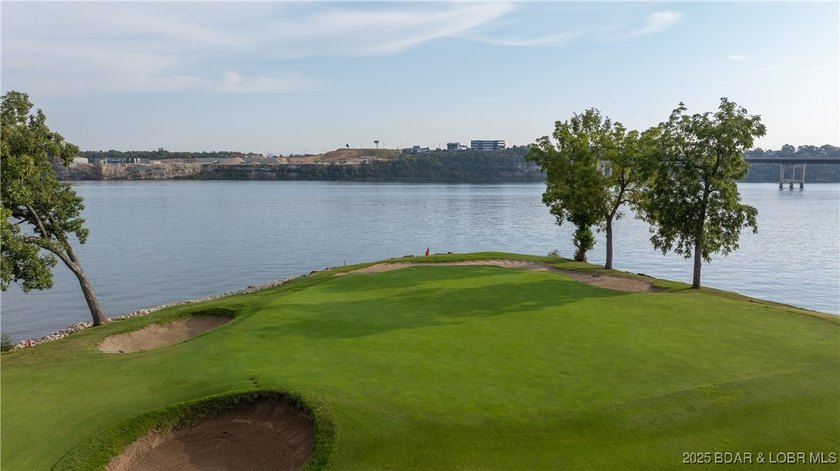 Have you ever wanted to live on a golf course? Well look no - photo 11