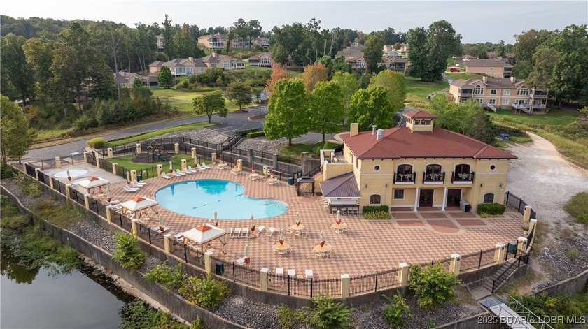 Have you ever wanted to live on a golf course? Well look no - photo 12