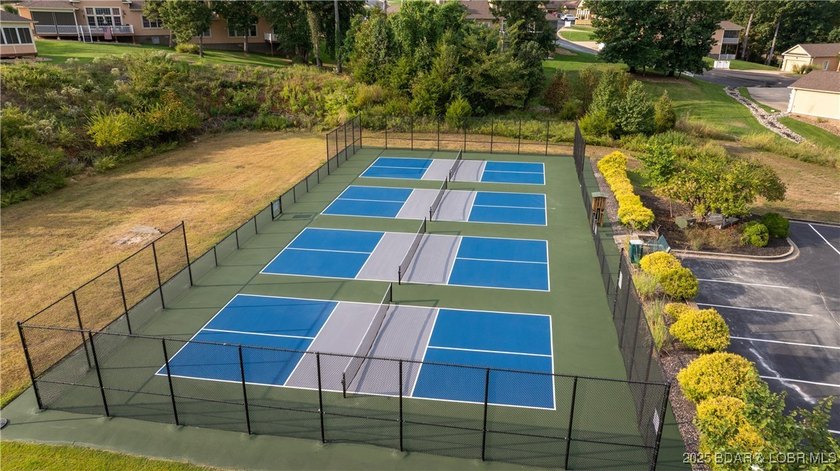 Have you ever wanted to live on a golf course? Well look no - photo 16