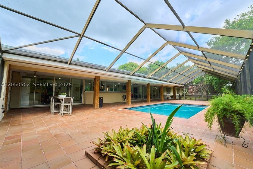 Exceptional opportunity to own a beautifully renovated 5-acre - photo 17