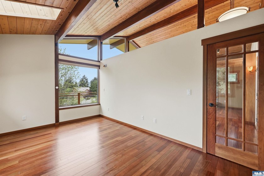 Be the Sunshine on Bell Hill! Experience the perfect blend of - photo 32