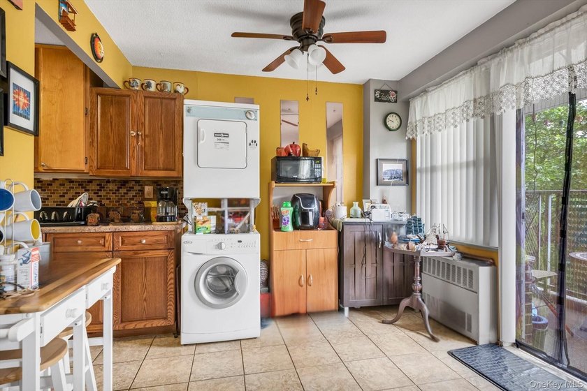 ALL UTILITIES INCLUDED IN MONTHLY MAINTENANCE FEE!! Welcome to - photo 8