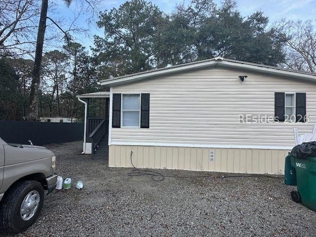 Completely remodeled double-wide in excellent condition! This - photo 2