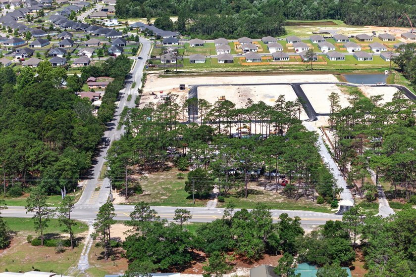 Development opportunities with this combination of acreage - photo 4