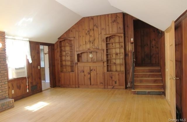 Lakefront opportunity in Lawrence Farms area of Bay Shore! - photo 8