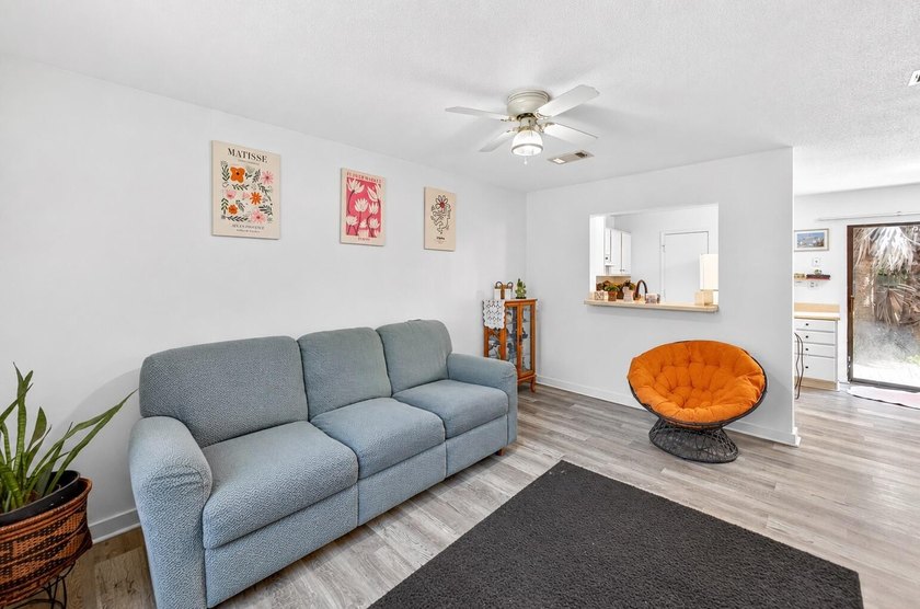 Did you say you wanted extra money? Now offering $5000 - photo 3