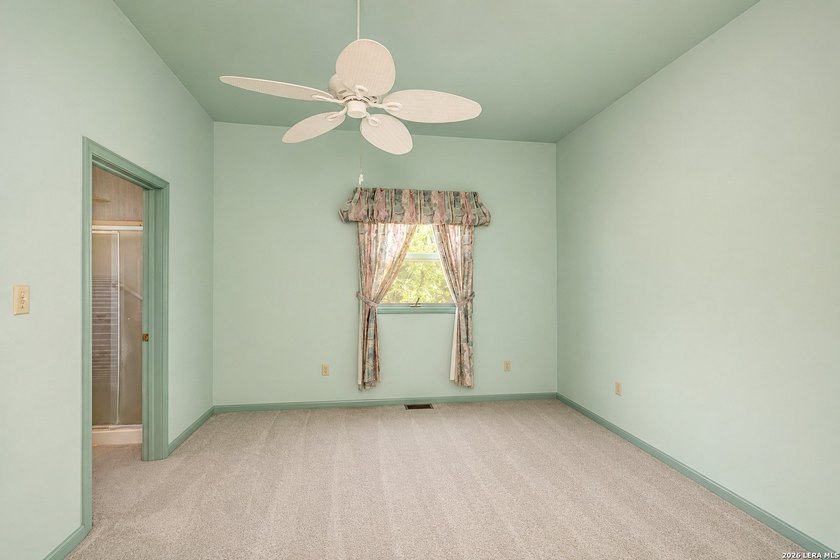 Multiple offer bid deadline is Sunday, July 19 at 5pm. Looking - photo 19