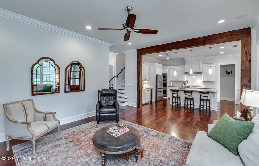 Welcome to this beautifully maintained traditional residence in - photo 14