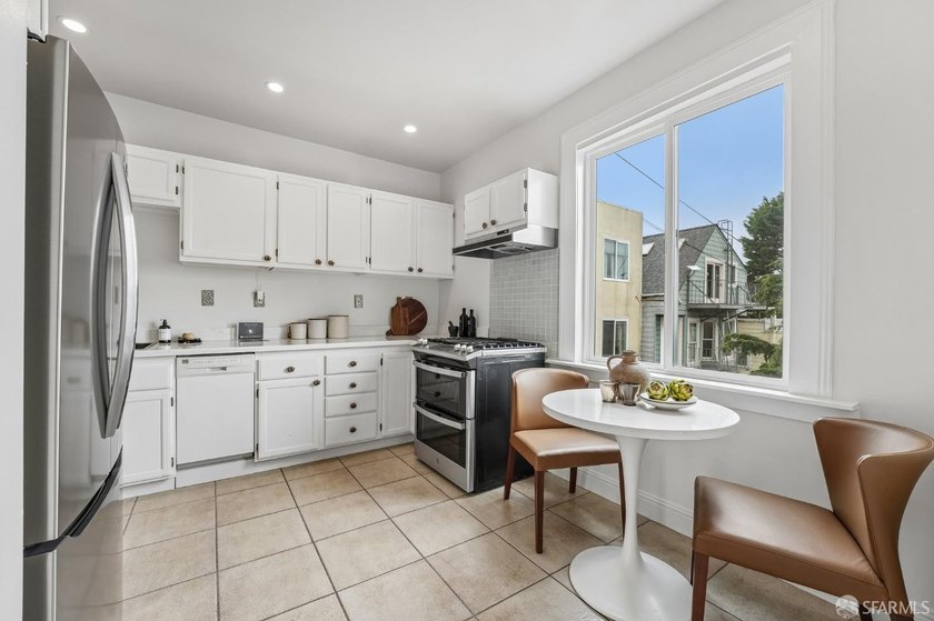 Presidio Heights at its finest! This spacious three-bedroom - photo 14